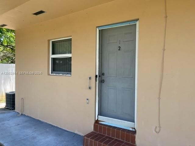 For Rent: $1,750 (1 beds, 1 baths, 750 Square Feet)