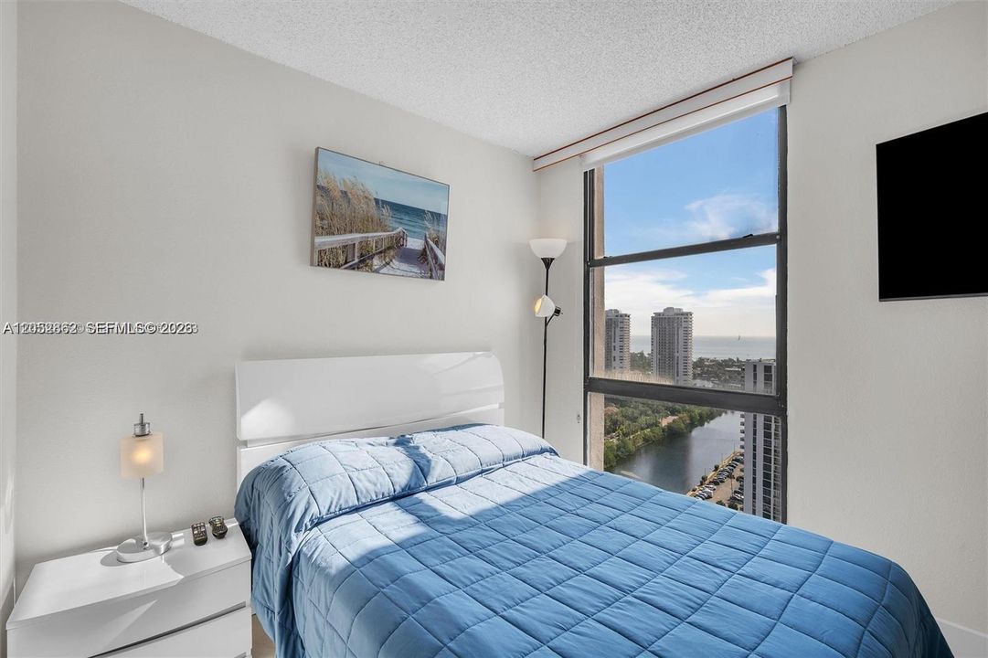 В аренду: $2,800 (2 спален, 2 ванн, 972 Квадратных фут)