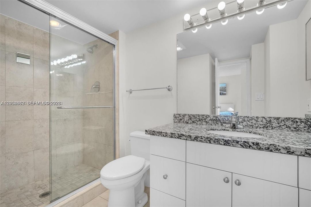 В аренду: $2,800 (2 спален, 2 ванн, 972 Квадратных фут)