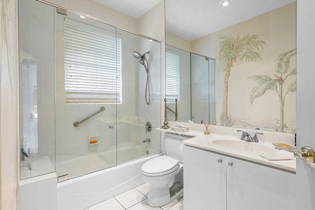 030-3BermudaLakeDrive-PalmBeachGardens-F