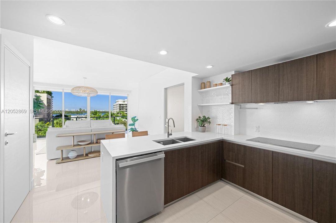 For Rent: $8,000 (2 beds, 2 baths, 1202 Square Feet)