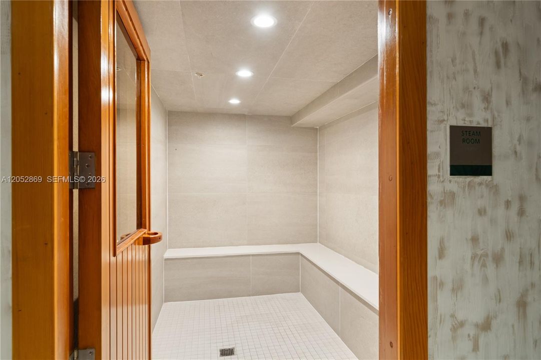 For Rent: $8,000 (2 beds, 2 baths, 1202 Square Feet)