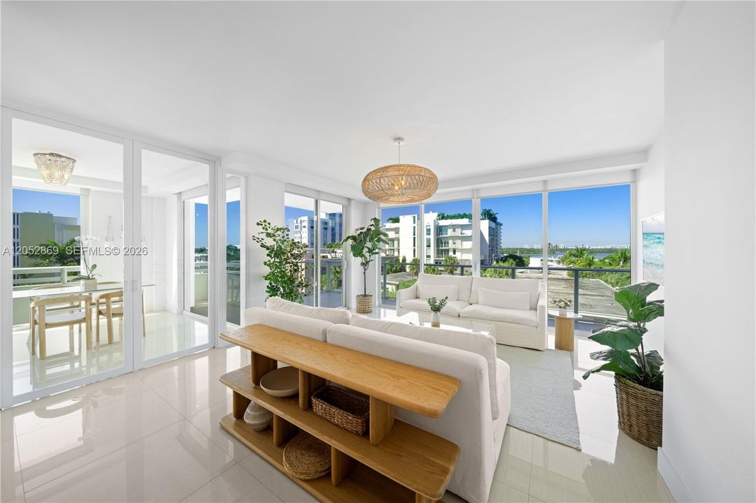 For Rent: $8,000 (2 beds, 2 baths, 1202 Square Feet)