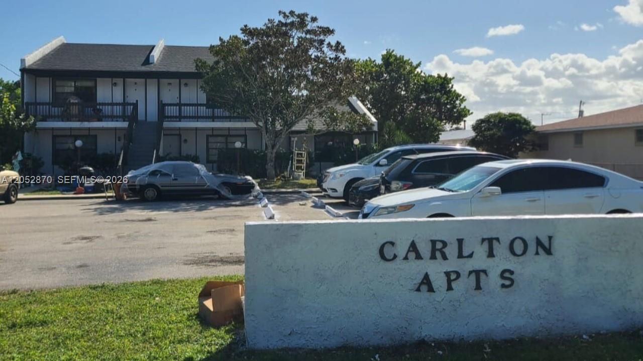 For Rent: $1,350 (1 beds, 1 baths, 800 Square Feet)