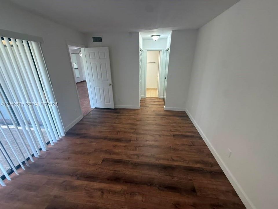 For Rent: $2,100 (2 beds, 2 baths, 820 Square Feet)