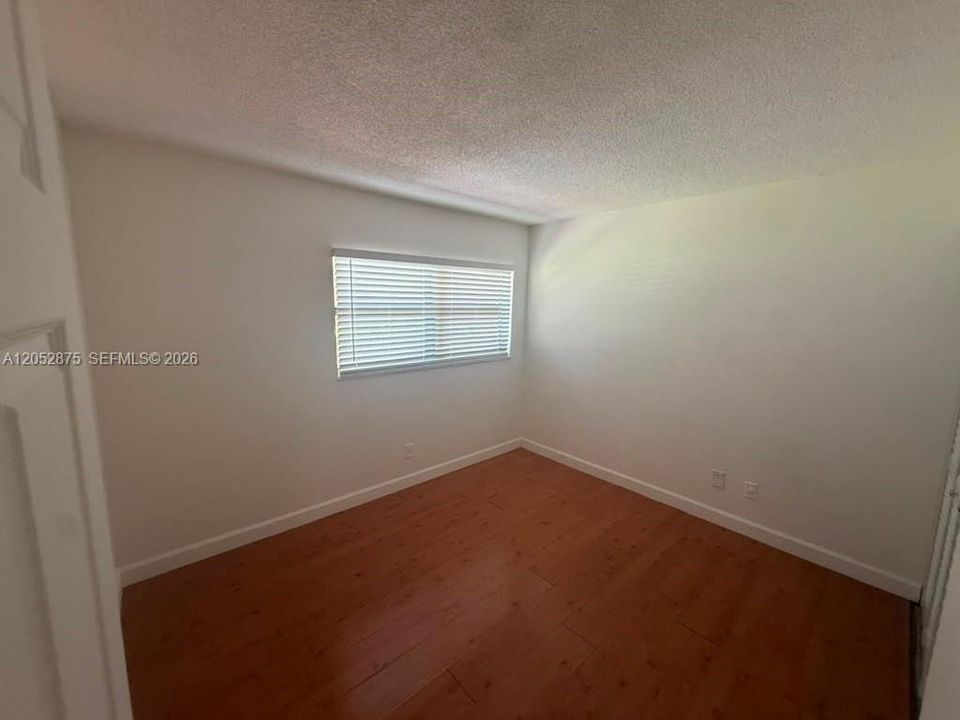 For Rent: $2,100 (2 beds, 2 baths, 820 Square Feet)