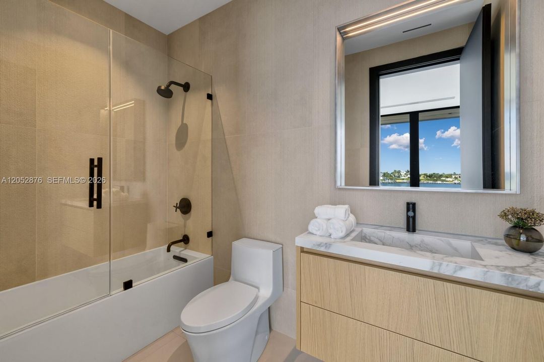 En Venta: $15,900,000 (4 camas, 4 baños, 4299 Pies cuadrados)