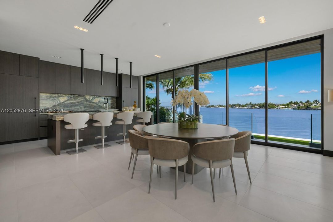 En Venta: $15,900,000 (4 camas, 4 baños, 4299 Pies cuadrados)