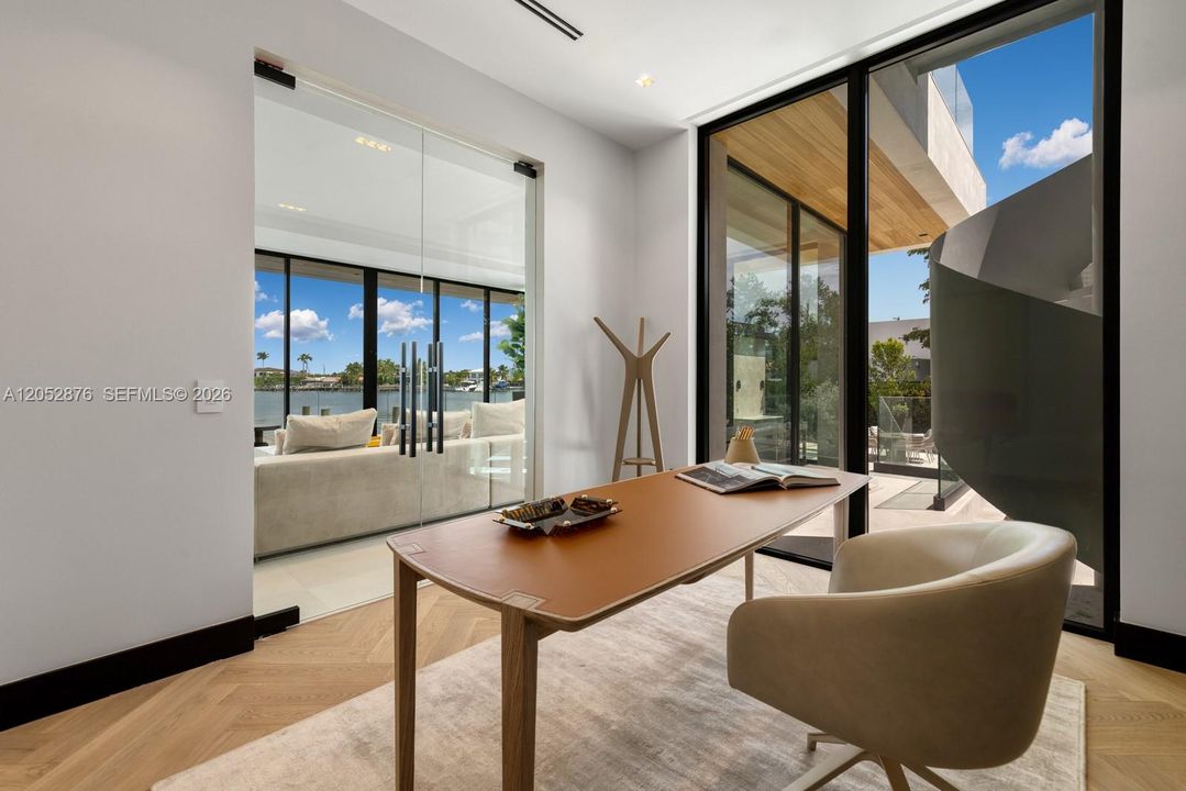 En Venta: $15,900,000 (4 camas, 4 baños, 4299 Pies cuadrados)