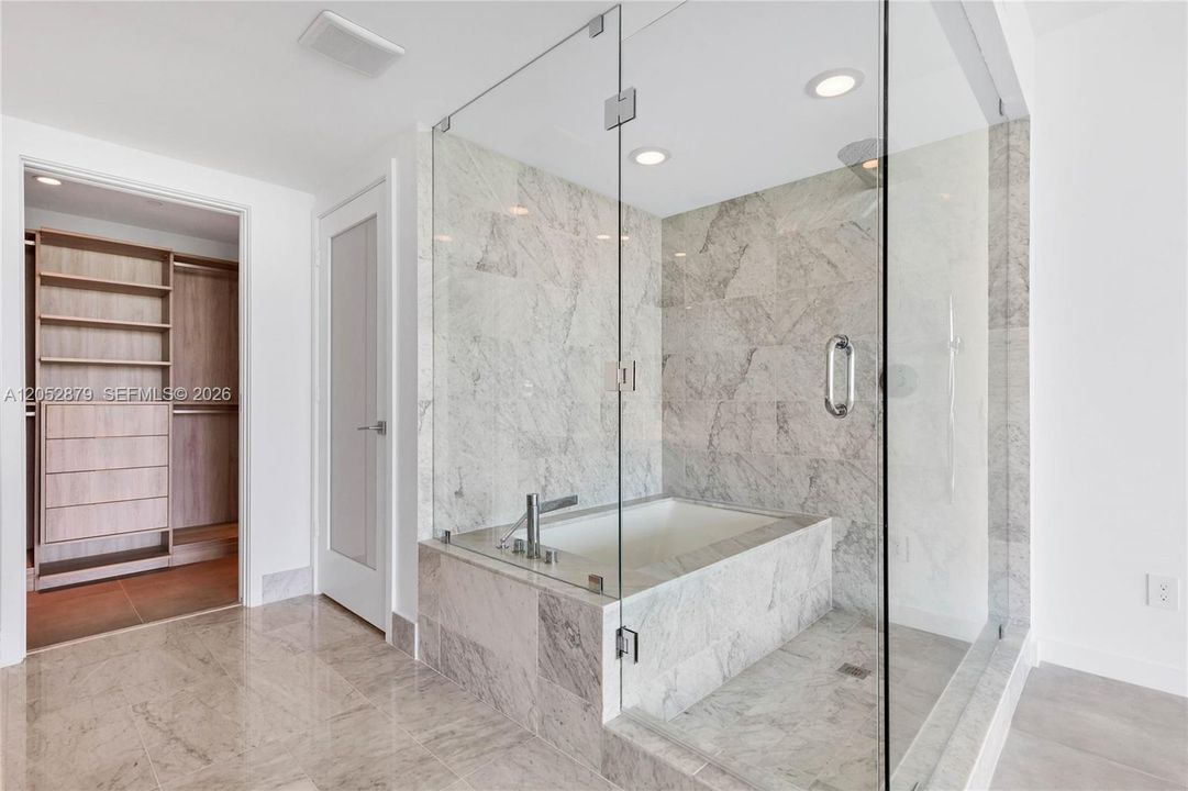 For Sale: $1,459,000 (3 beds, 3 baths, 1526 Square Feet)
