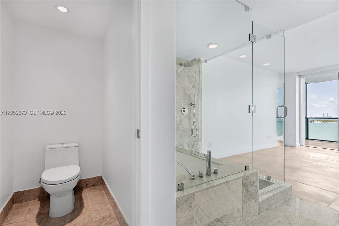 For Sale: $1,459,000 (3 beds, 3 baths, 1526 Square Feet)