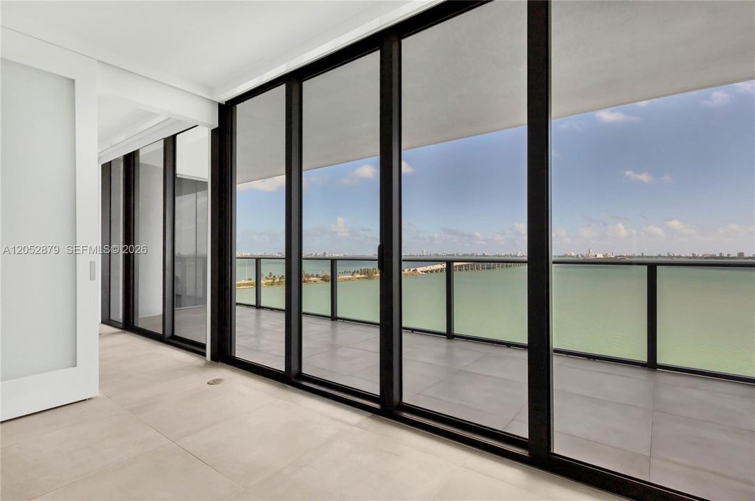 For Sale: $1,459,000 (3 beds, 3 baths, 1526 Square Feet)