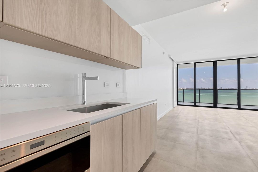 For Sale: $1,459,000 (3 beds, 3 baths, 1526 Square Feet)