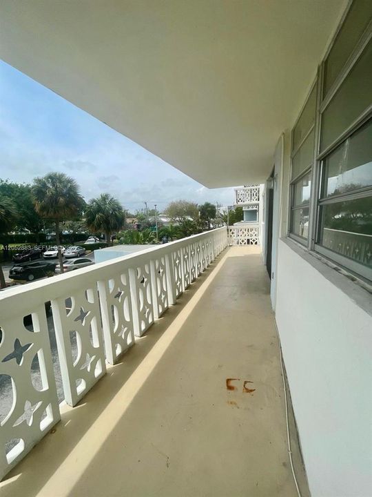 На продажу: $219,000 (2 спален, 2 ванн, 1096 Квадратных фут)