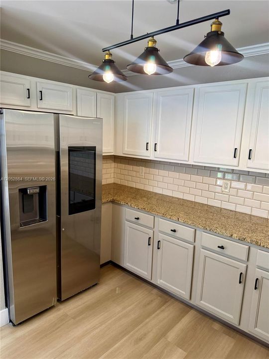 For Rent: $3,599 (4 beds, 2 baths, 1815 Square Feet)