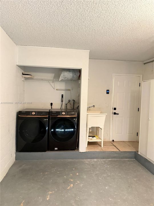 For Rent: $3,599 (4 beds, 2 baths, 1815 Square Feet)