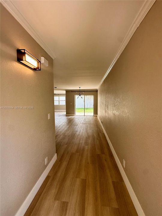 For Rent: $3,599 (4 beds, 2 baths, 1815 Square Feet)