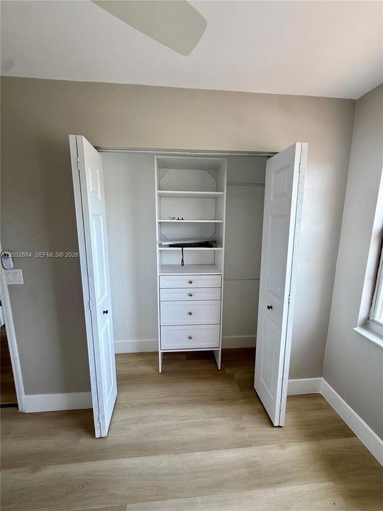 For Rent: $3,599 (4 beds, 2 baths, 1815 Square Feet)