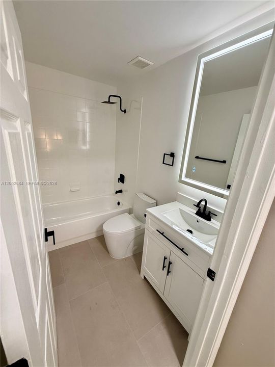 For Rent: $3,599 (4 beds, 2 baths, 1815 Square Feet)