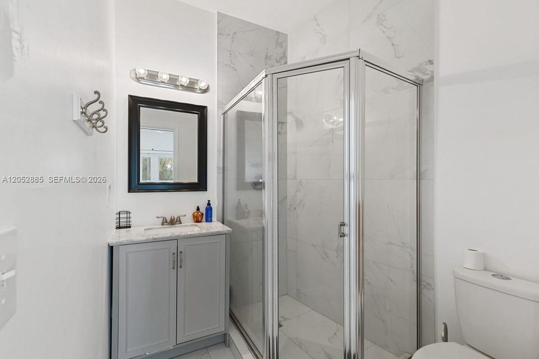 Guest Suite Bath