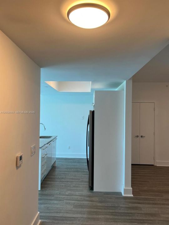 For Sale: $659,000 (1 beds, 2 baths, 1220 Square Feet)