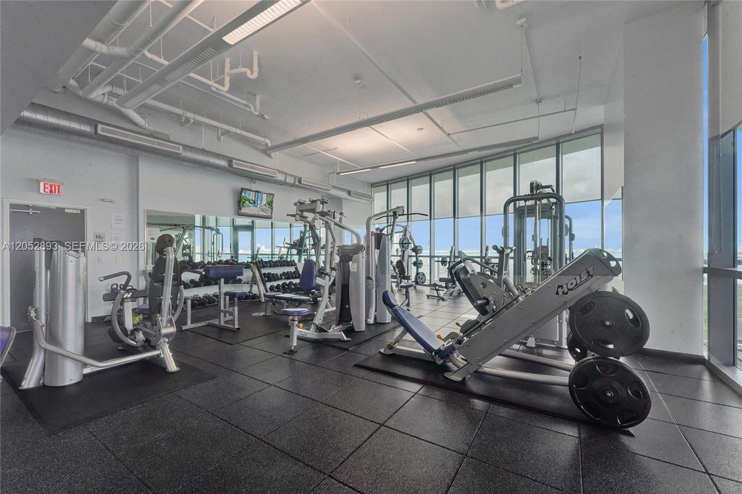 For Sale: $659,000 (1 beds, 2 baths, 1220 Square Feet)