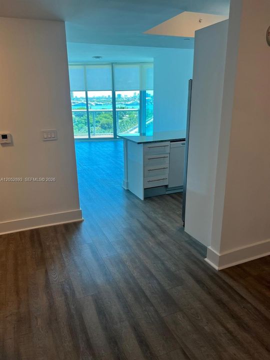 For Sale: $659,000 (1 beds, 2 baths, 1220 Square Feet)