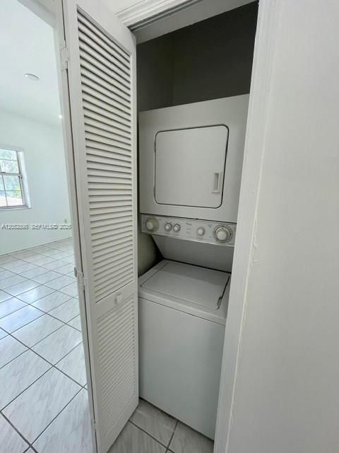В аренду: $3,695 (2 спален, 1 ванн, 1350 Квадратных фут)