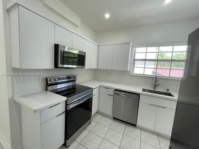 В аренду: $3,695 (2 спален, 1 ванн, 1350 Квадратных фут)