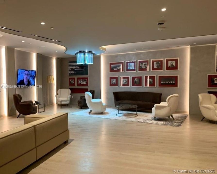 For Rent: $7,750 (2 beds, 2 baths, 1369 Square Feet)