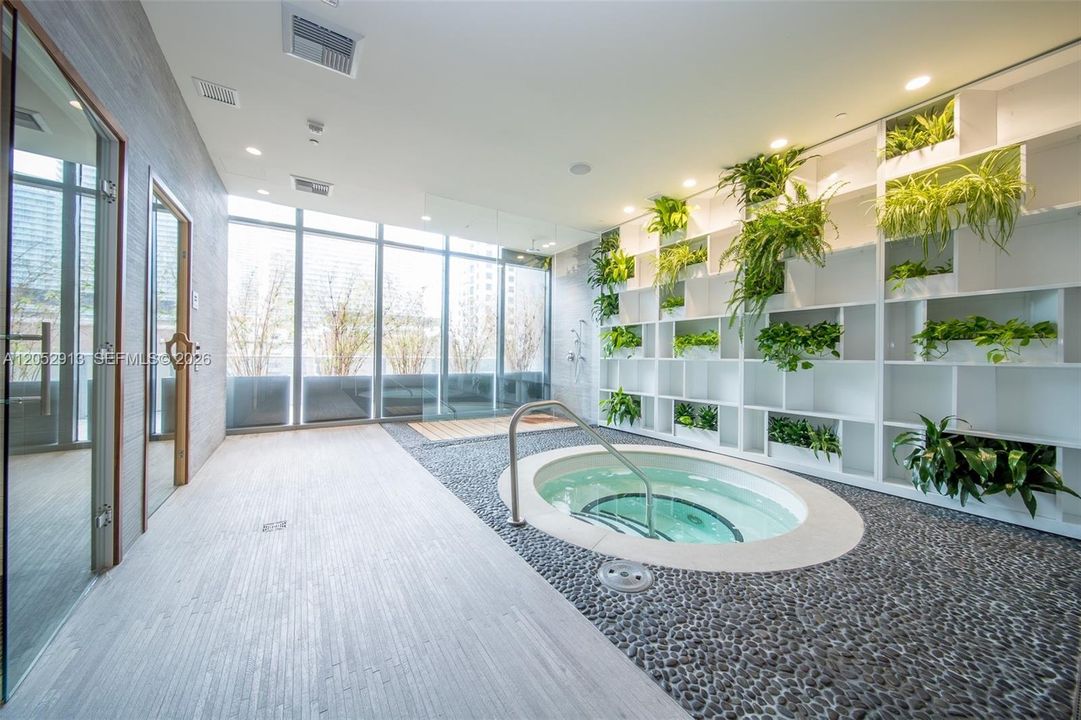 В аренду: $3,200 (1 спален, 1 ванн, 541 Квадратных фут)