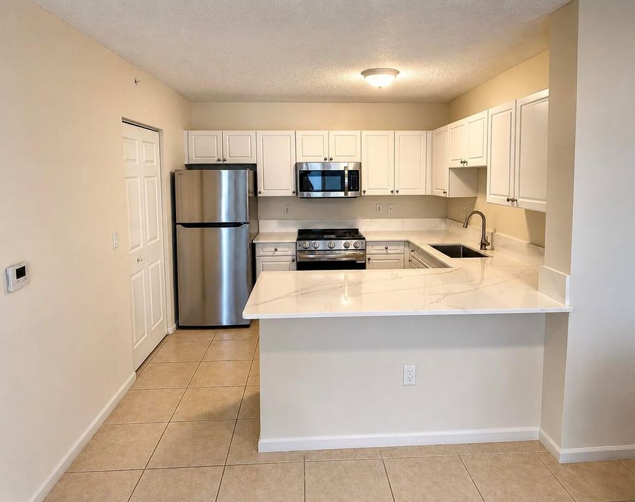 651 Listing photos