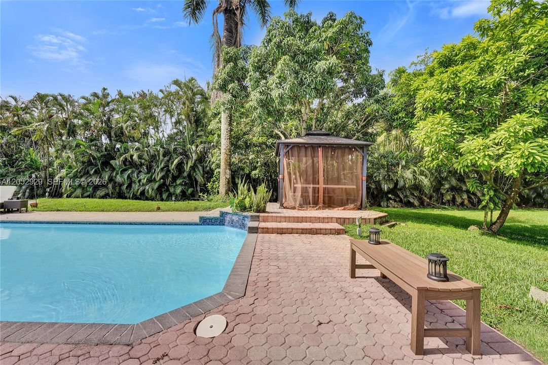 For Sale: $1,349,900 (4 beds, 2 baths, 2487 Square Feet)