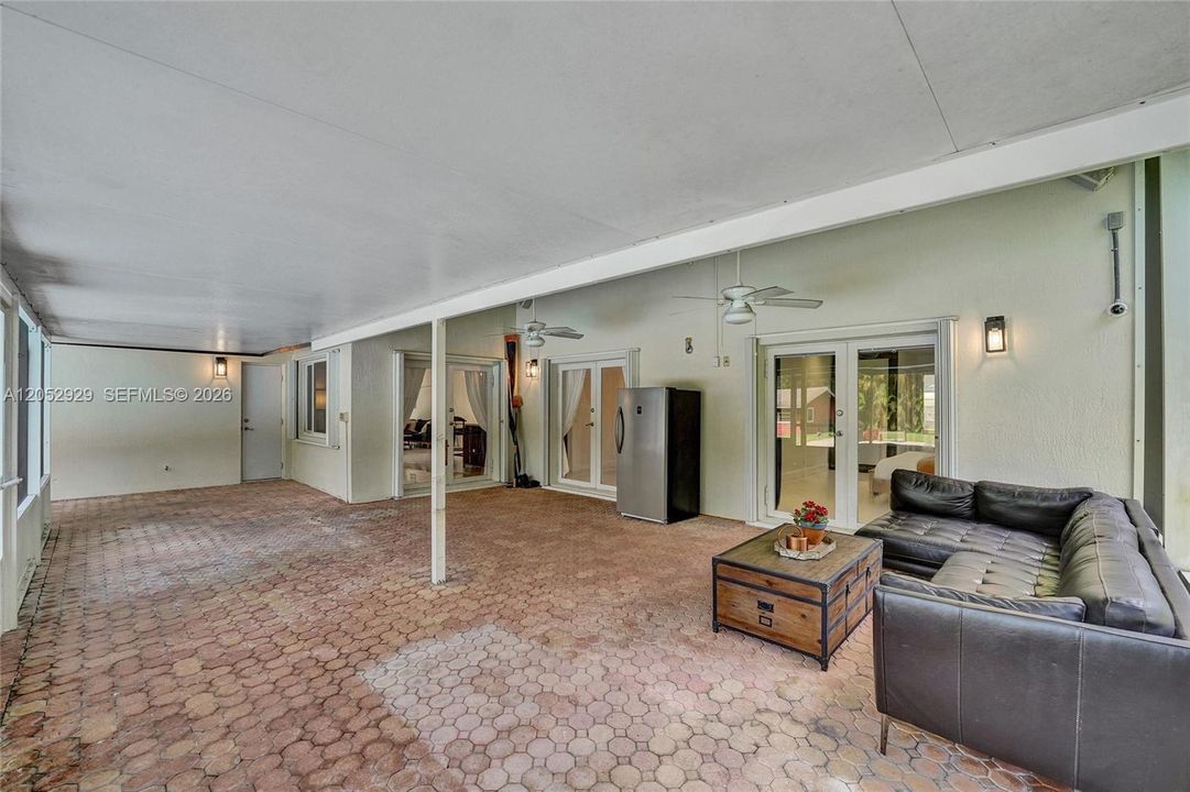 For Sale: $1,349,900 (4 beds, 2 baths, 2487 Square Feet)