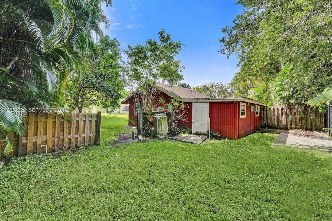 For Sale: $1,349,900 (4 beds, 2 baths, 2487 Square Feet)