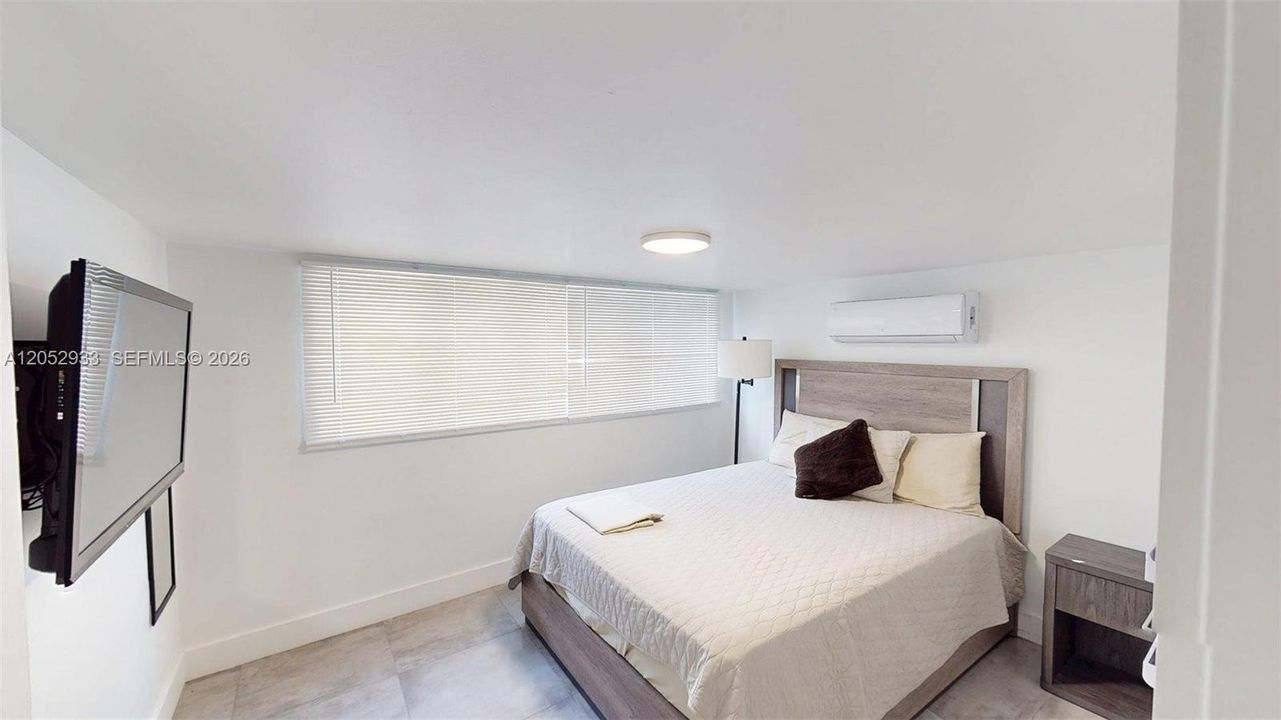 En Venta: $810,500 (5 camas, 3 baños, 2440 Pies cuadrados)