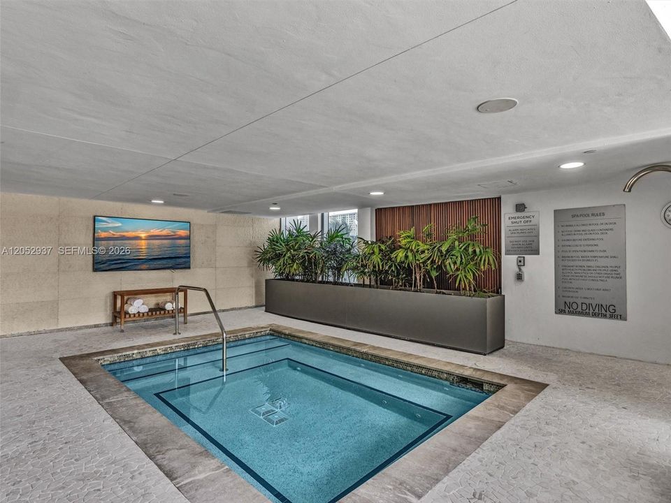 For Rent: $5,250 (1 beds, 1 baths, 862 Square Feet)