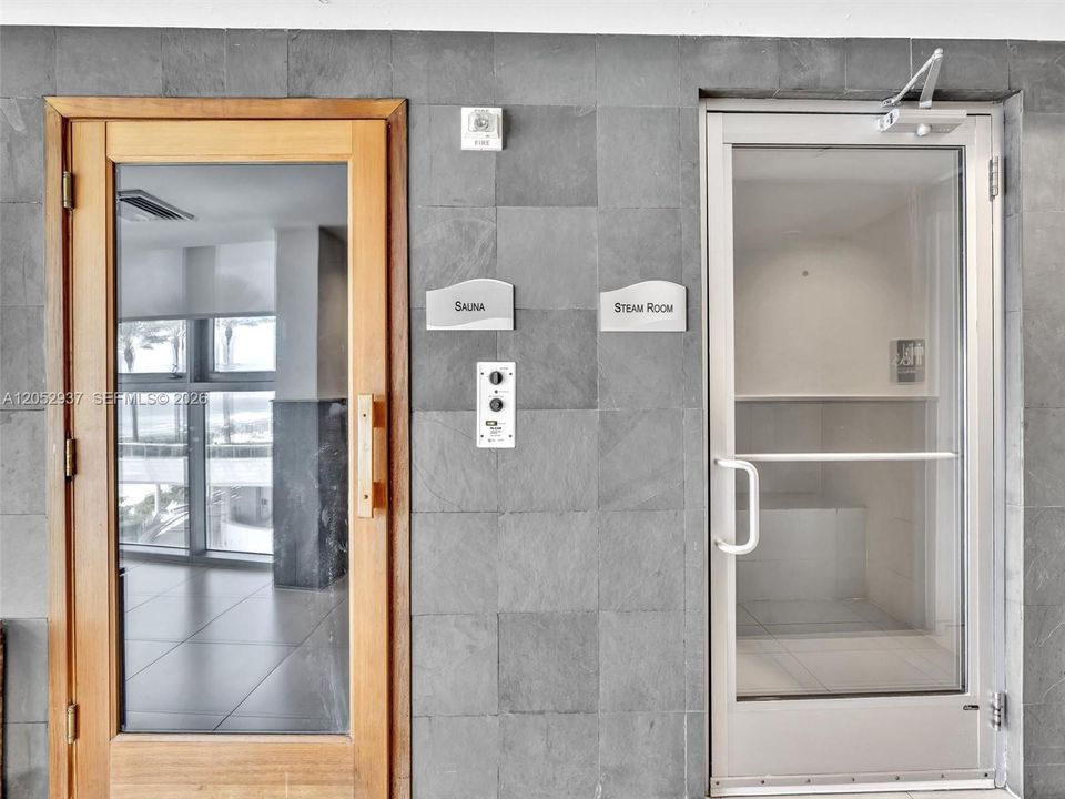 For Rent: $5,250 (1 beds, 1 baths, 862 Square Feet)