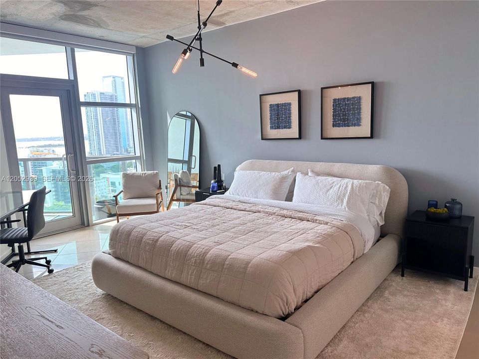 For Rent: $3,950 (1 beds, 1 baths, 861 Square Feet)
