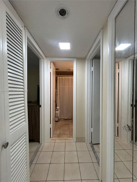 For Rent: $1,950 (2 beds, 2 baths, 1015 Square Feet)