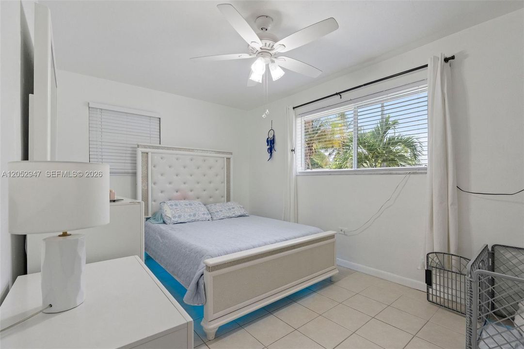 For Sale: $469,000 (3 beds, 2 baths, 1138 Square Feet)