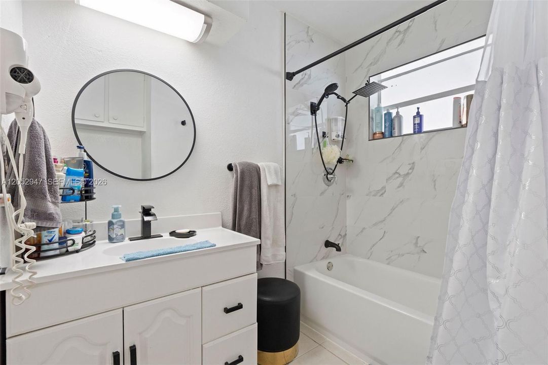 For Sale: $469,000 (3 beds, 2 baths, 1138 Square Feet)