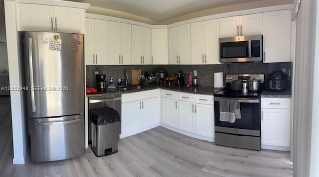 En Venta: $485,900 (4 camas, 3 baños, 1809 Pies cuadrados)