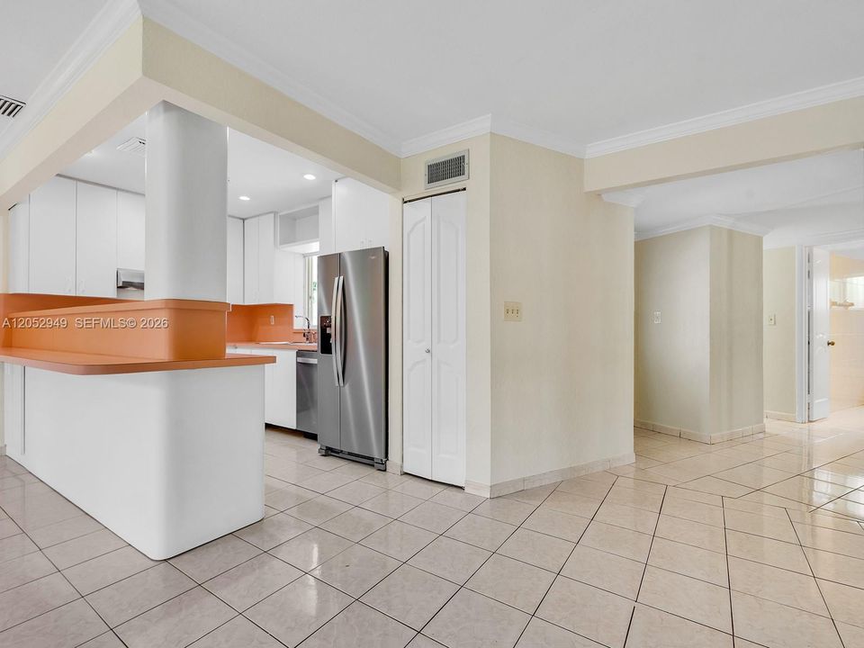 En Renta: $3,700 (3 camas, 2 baños, 2110 Pies cuadrados)
