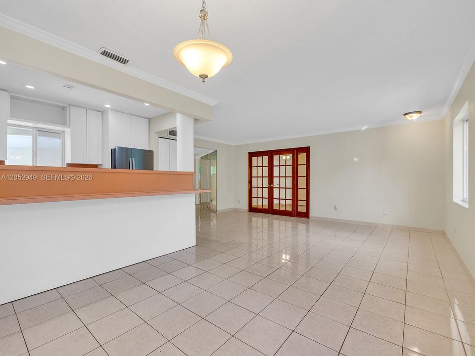 En Renta: $3,700 (3 camas, 2 baños, 2110 Pies cuadrados)