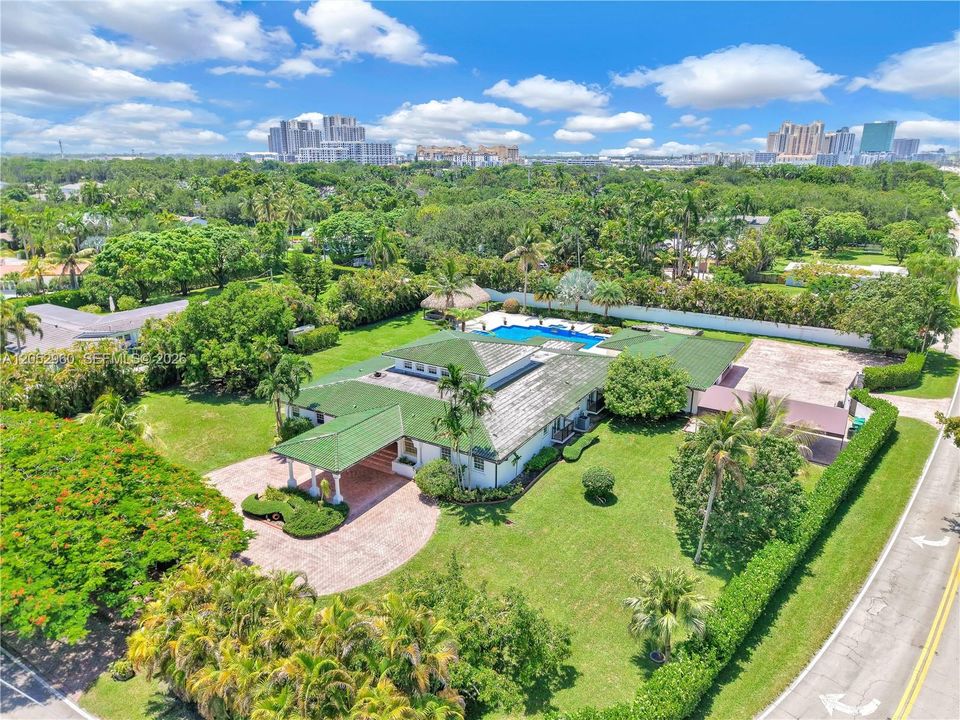 En Venta: $3,250,000 (5 camas, 5 baños, 4549 Pies cuadrados)