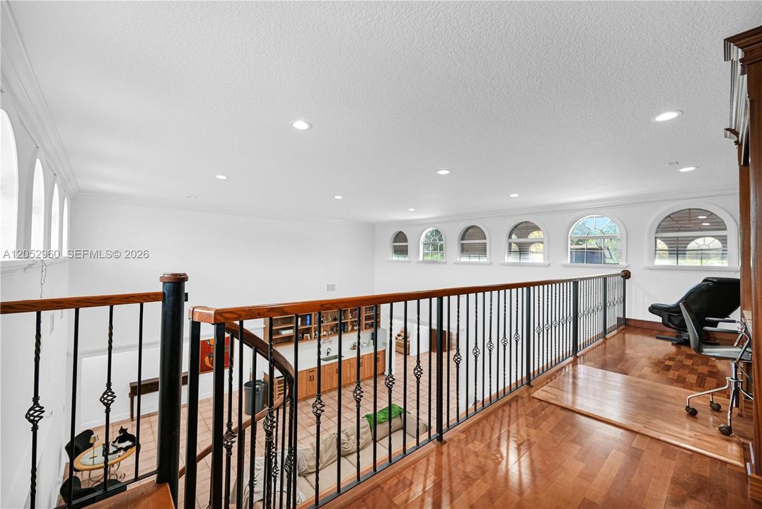 En Venta: $3,250,000 (5 camas, 5 baños, 4549 Pies cuadrados)