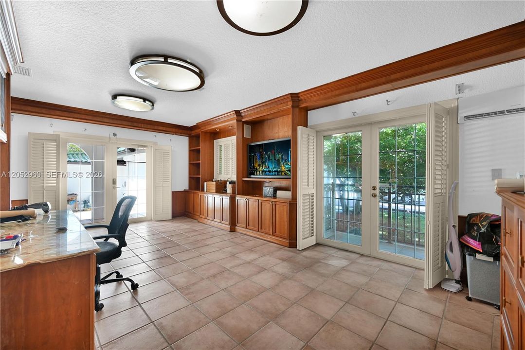 En Venta: $3,250,000 (5 camas, 5 baños, 4549 Pies cuadrados)