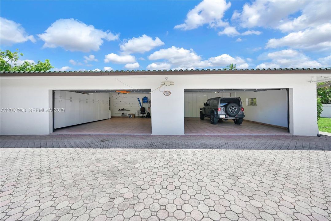 En Venta: $3,250,000 (5 camas, 5 baños, 4549 Pies cuadrados)