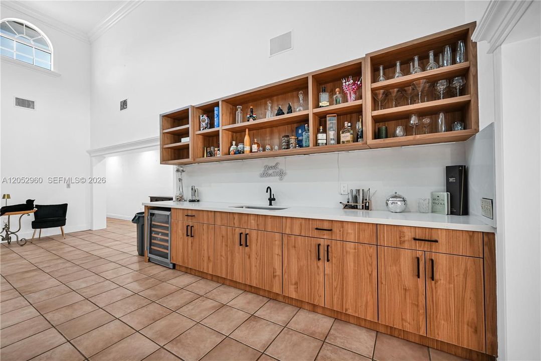En Venta: $3,250,000 (5 camas, 5 baños, 4549 Pies cuadrados)